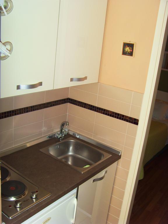 Karmelita'S Place -Studio Шибеник Номер фото